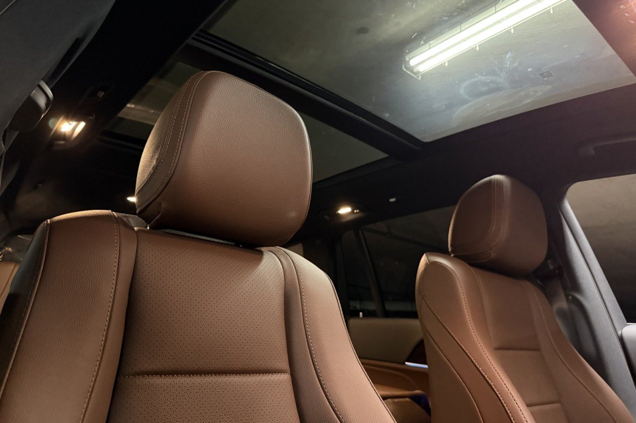 New 2026 Obsidian Black Metallic Mercedes-Benz GLS 450 4MATIC® SUV image 17