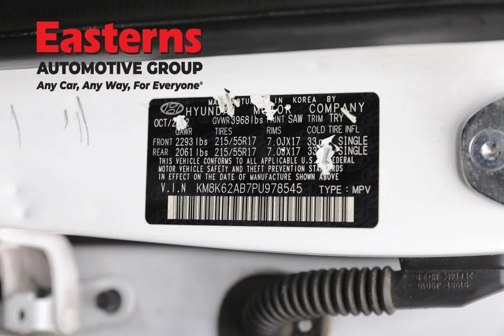Used 2023 White Hyundai SEL image 33
