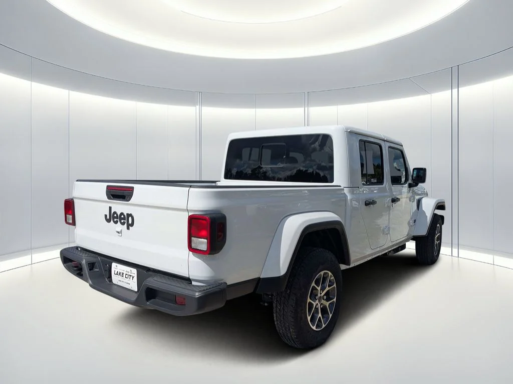 New 2026 Bright White Clear-Coat Exterior Paint Jeep Sport S image 4