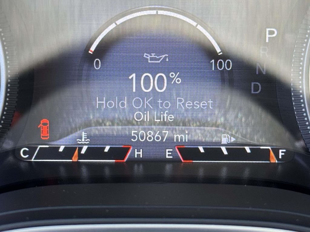 Used 2021 Green Jeep Latitude Lux image 25
