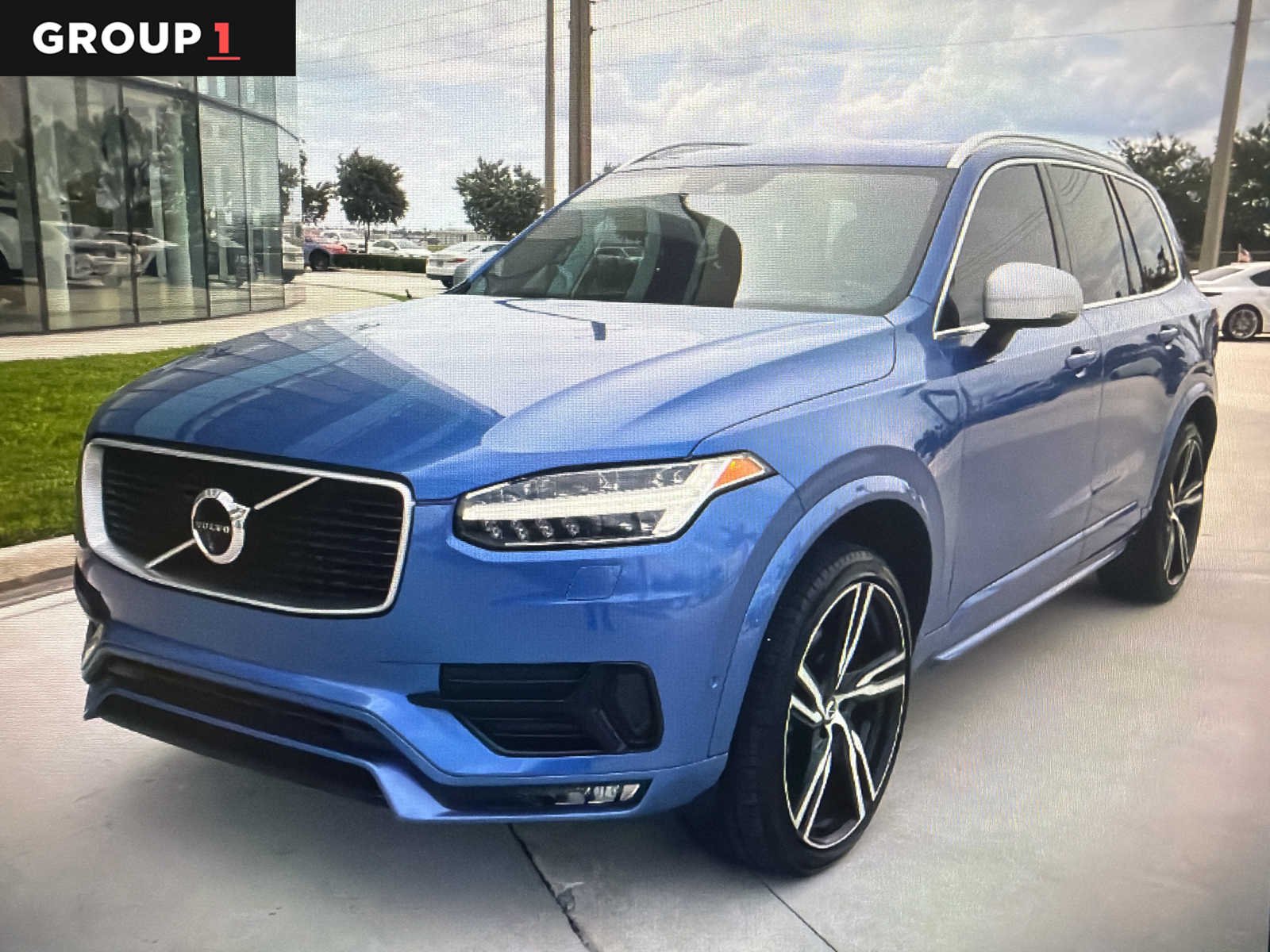2018 Volvo XC90 T5 FWD R-Design's photo