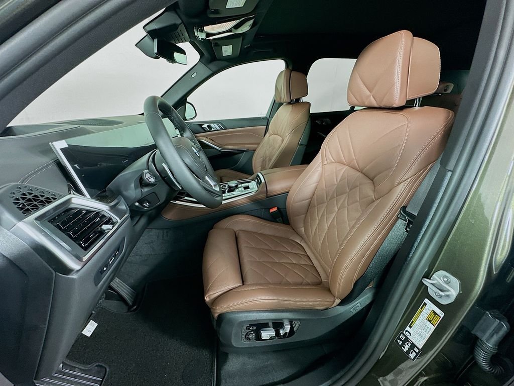 New 2026 Manhattan Green Metallic BMW xDrive40i image 16