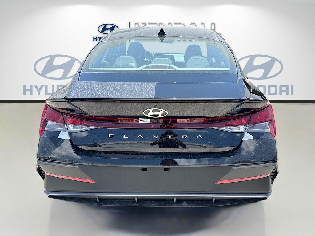 New 2026 Abyss Black Hyundai SEL Sport image 5