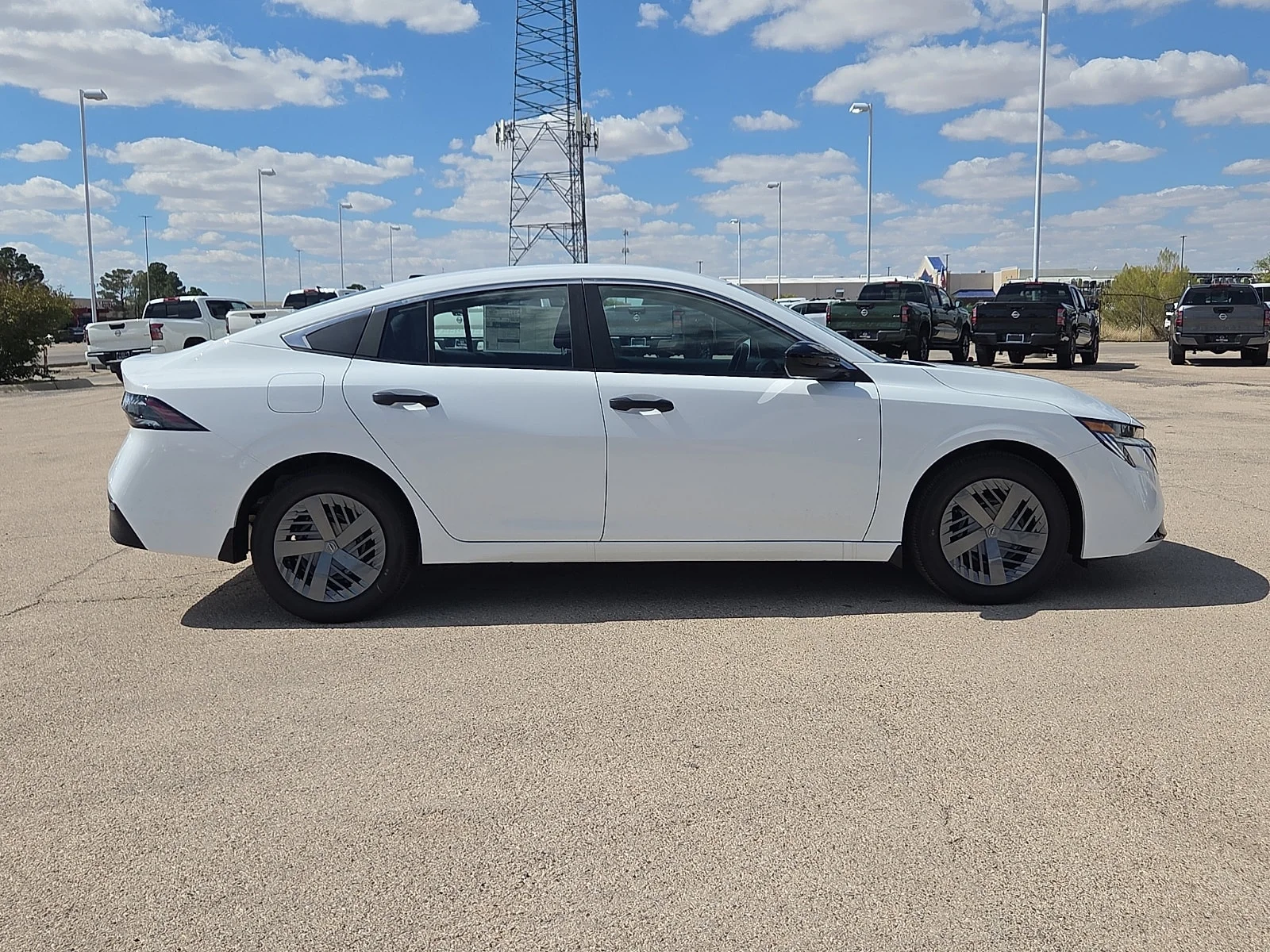 New 2027 QM1 Fresh Powd Nissan S image 5