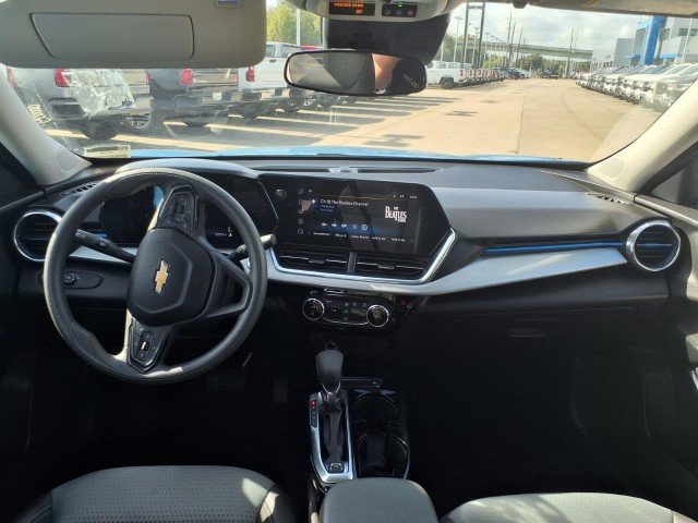 2026 Chevrolet Trax LT - Photo 15