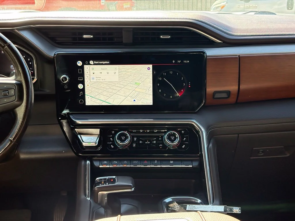 Used 2022 White GMC Denali image 13