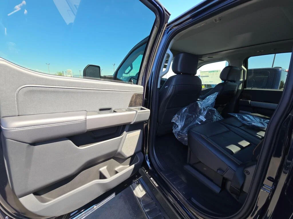 2025 Ford F-250 Super Duty Lariat - Photo 12