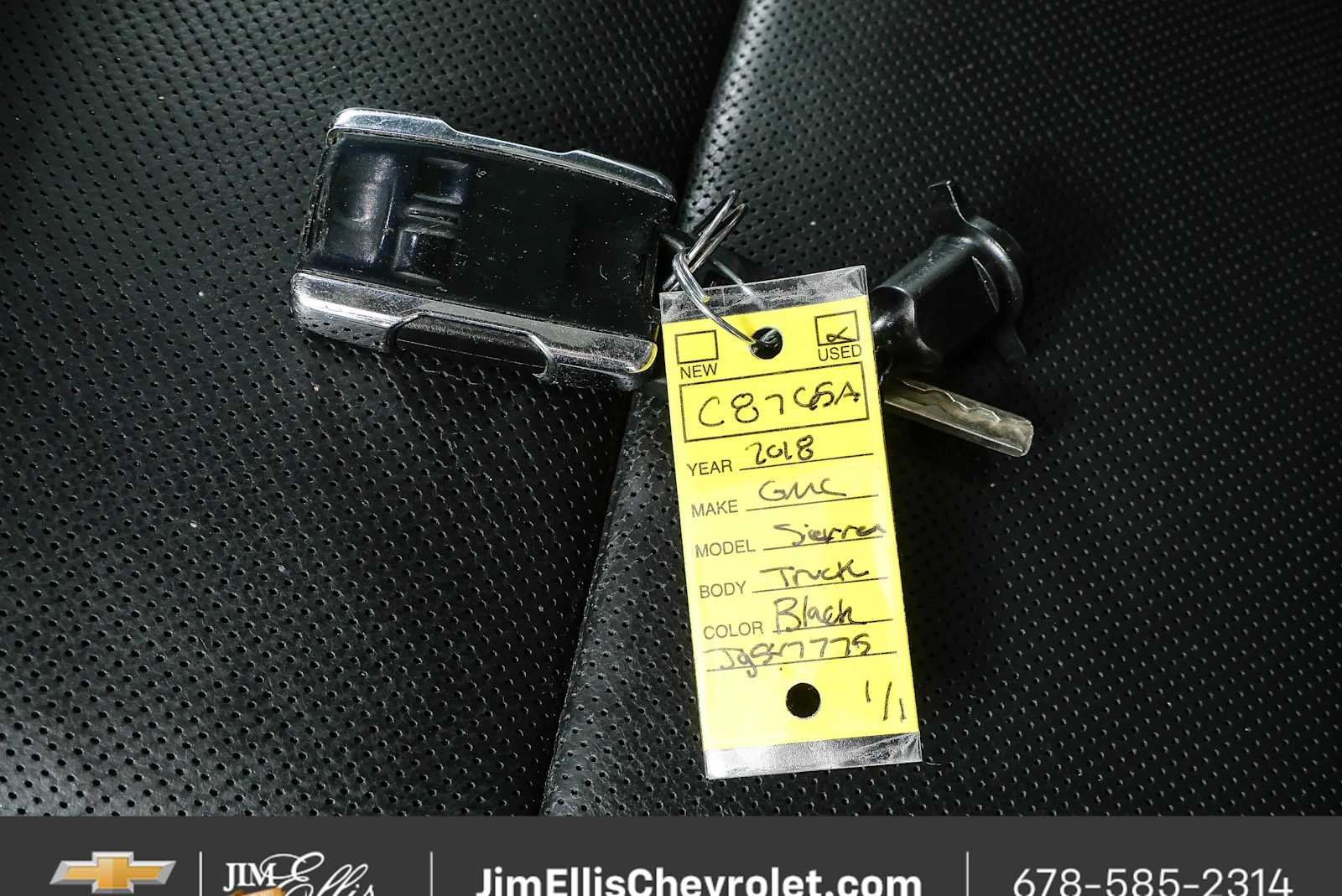 Used 2018 ONYX BLACK GMC SLT image 36