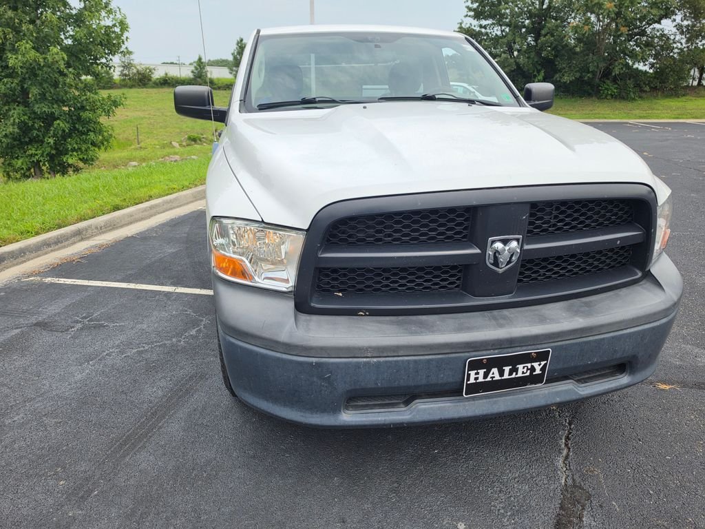 Used 2012 White Ram ST image 3