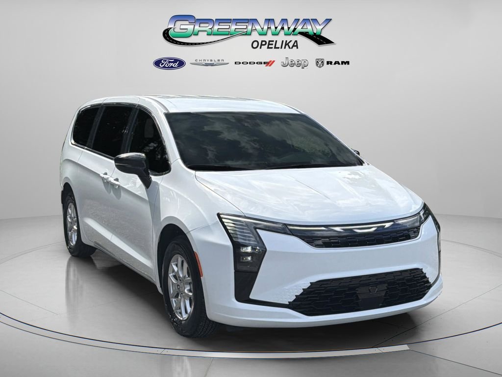 2027 Chrysler Pacifica Select's photo