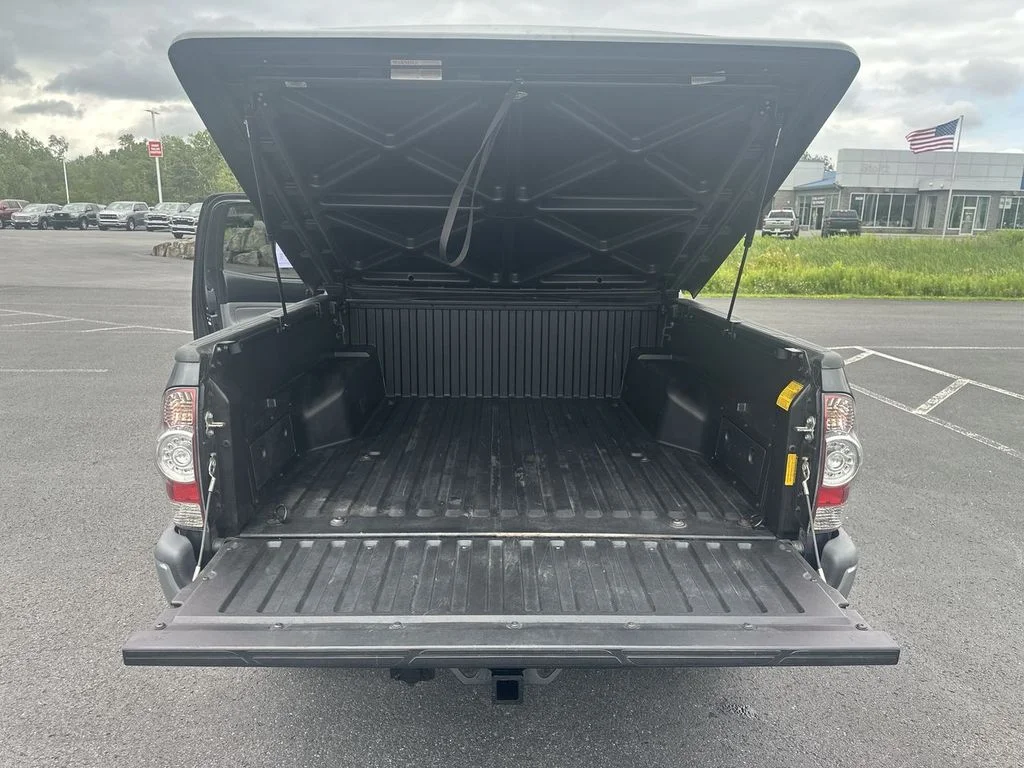 Used 2015 Gray Toyota Base image 29