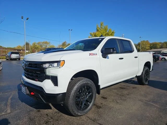 New 2026 Summit White Chevrolet LT Trail Boss image 5
