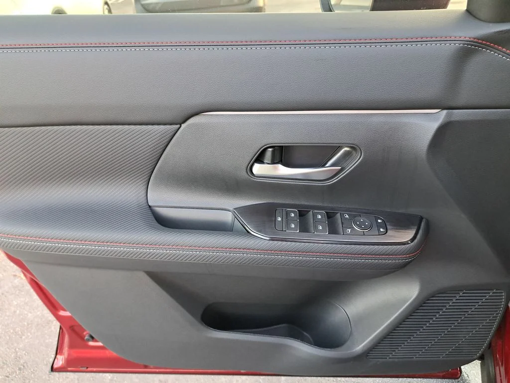 2026 Nissan KICKS SR - Photo 21