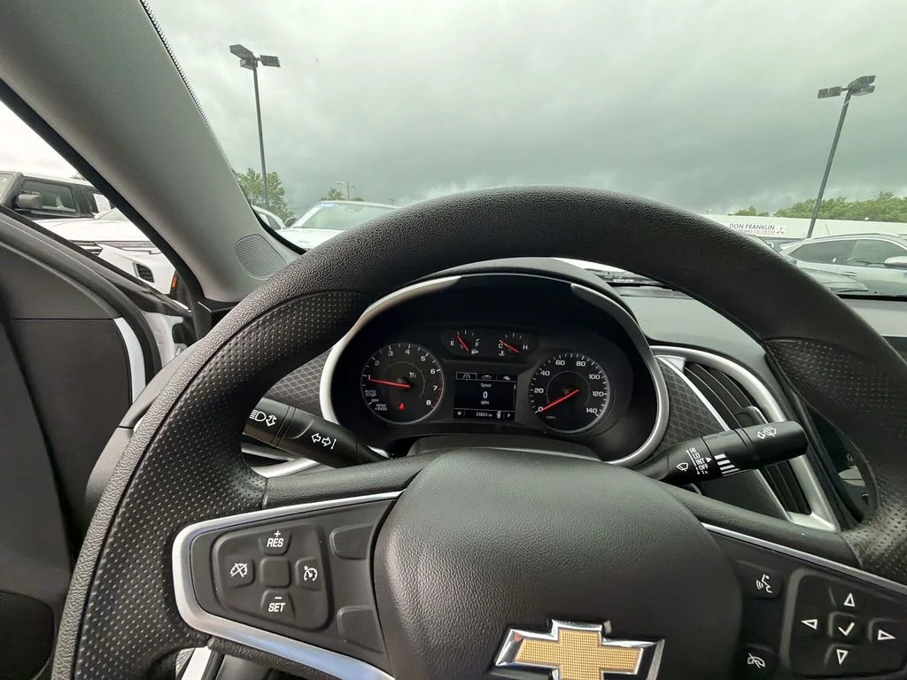 Used 2022 White Chevrolet LS image 15