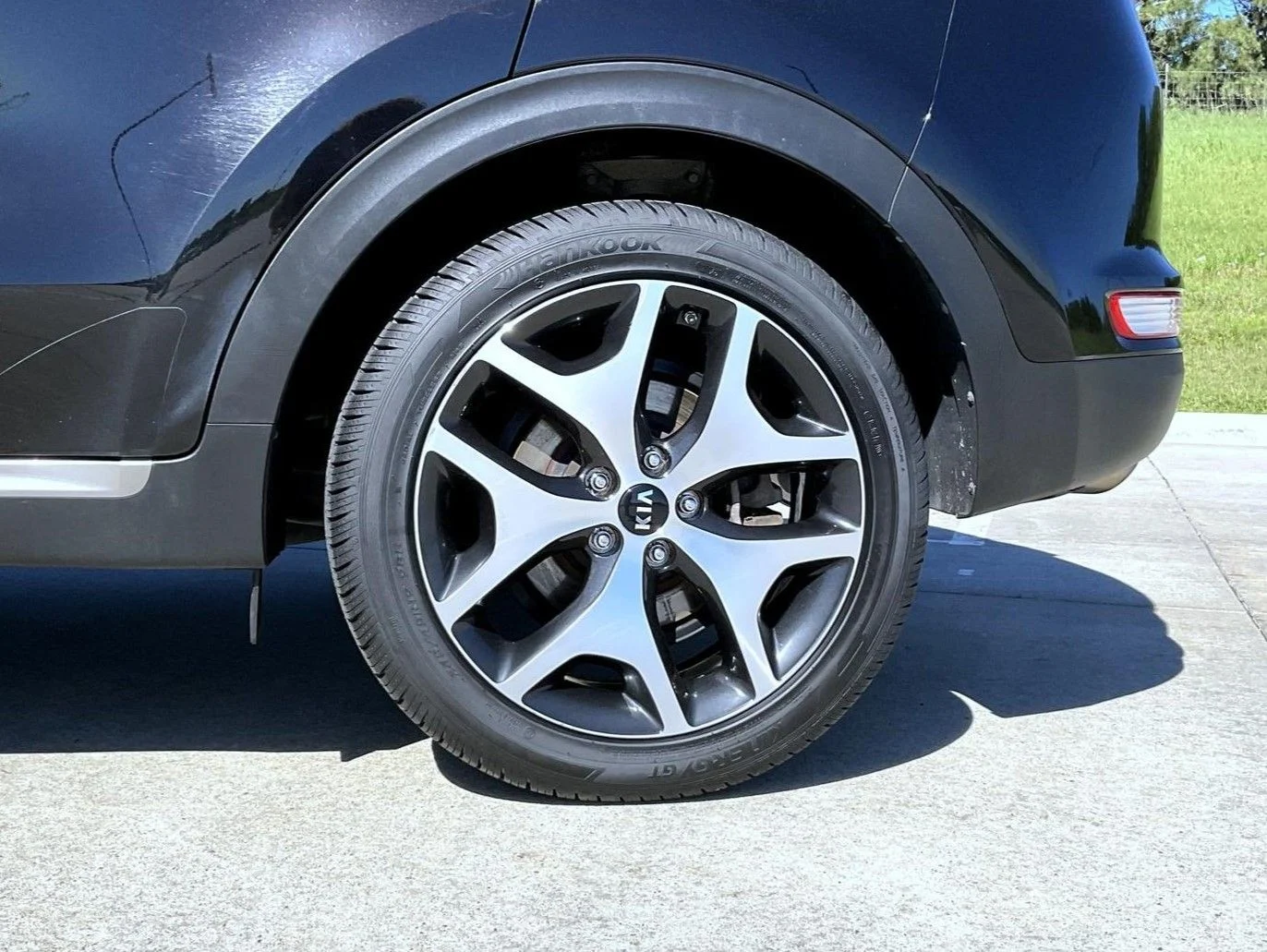 Used 2019 Red Kia SX image 23