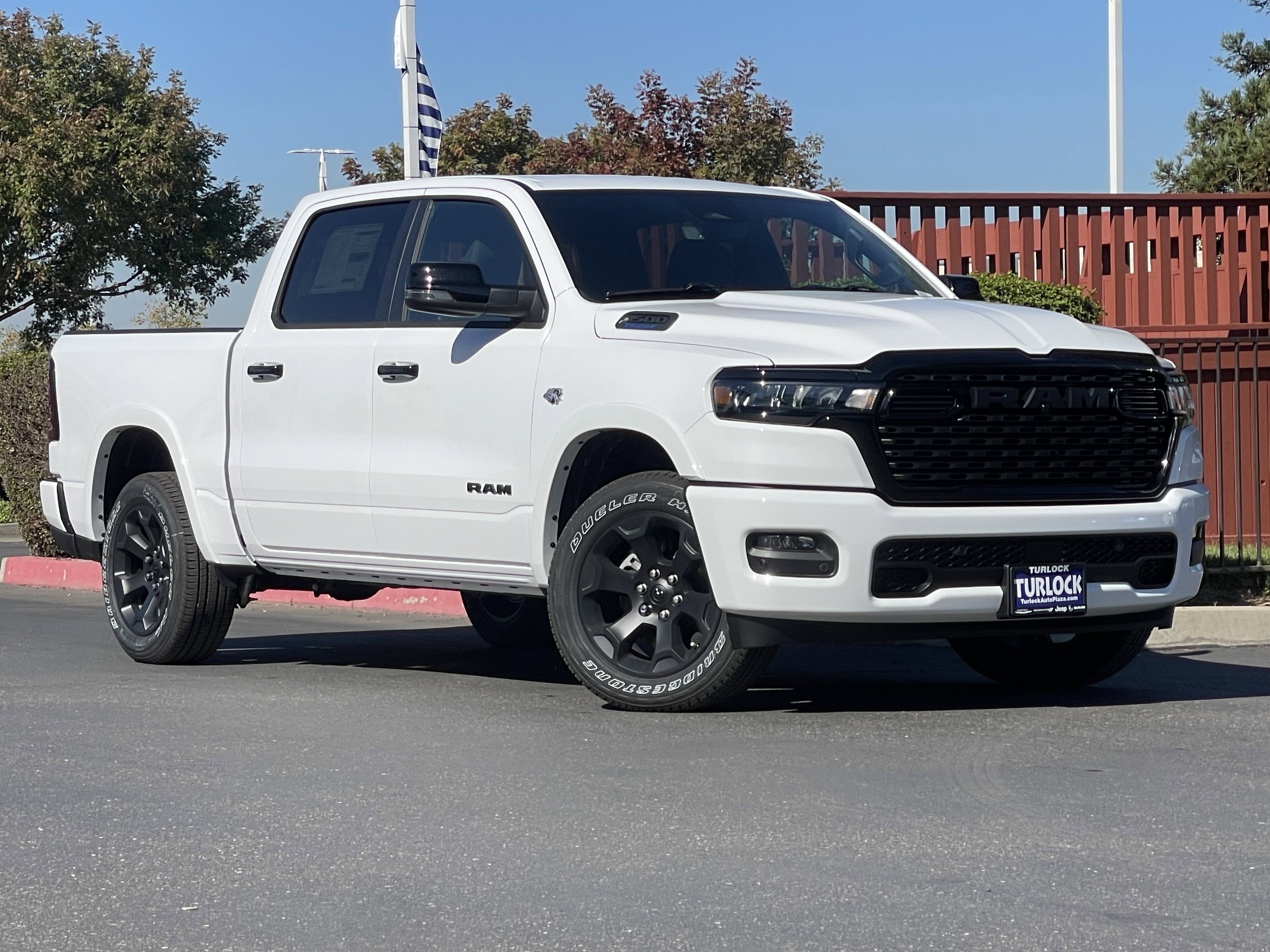 New 2026 Bright White Clear-Coat Exterior Paint RAM Big Horn/Lone Star image 2