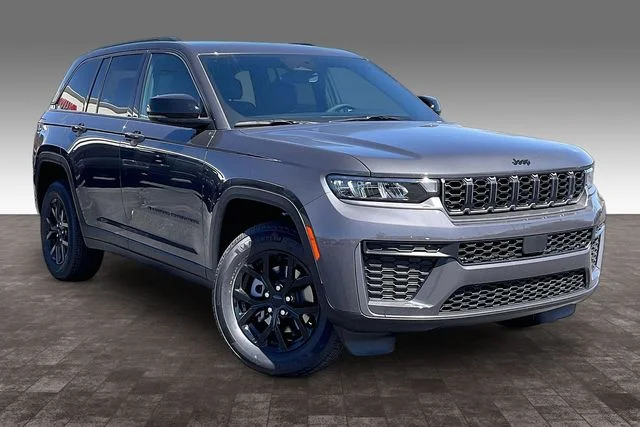 New 2026 Baltic Gray Metallic Clear-Coat Exterior Paint Jeep Laredo Altitude image 2