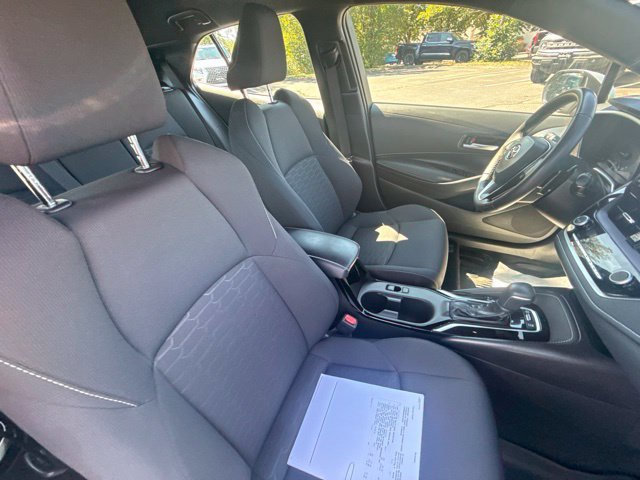 Used 2025 Classic Silver Metallic Toyota SE image 17