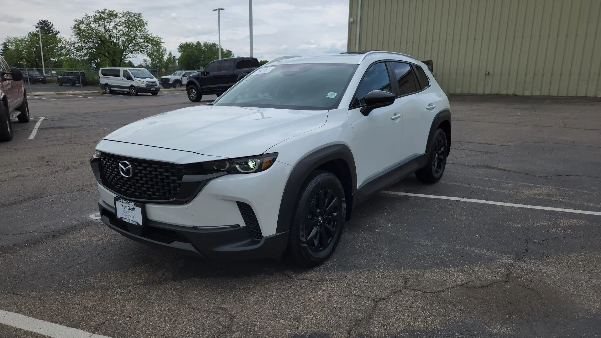 Vehicle Image 2