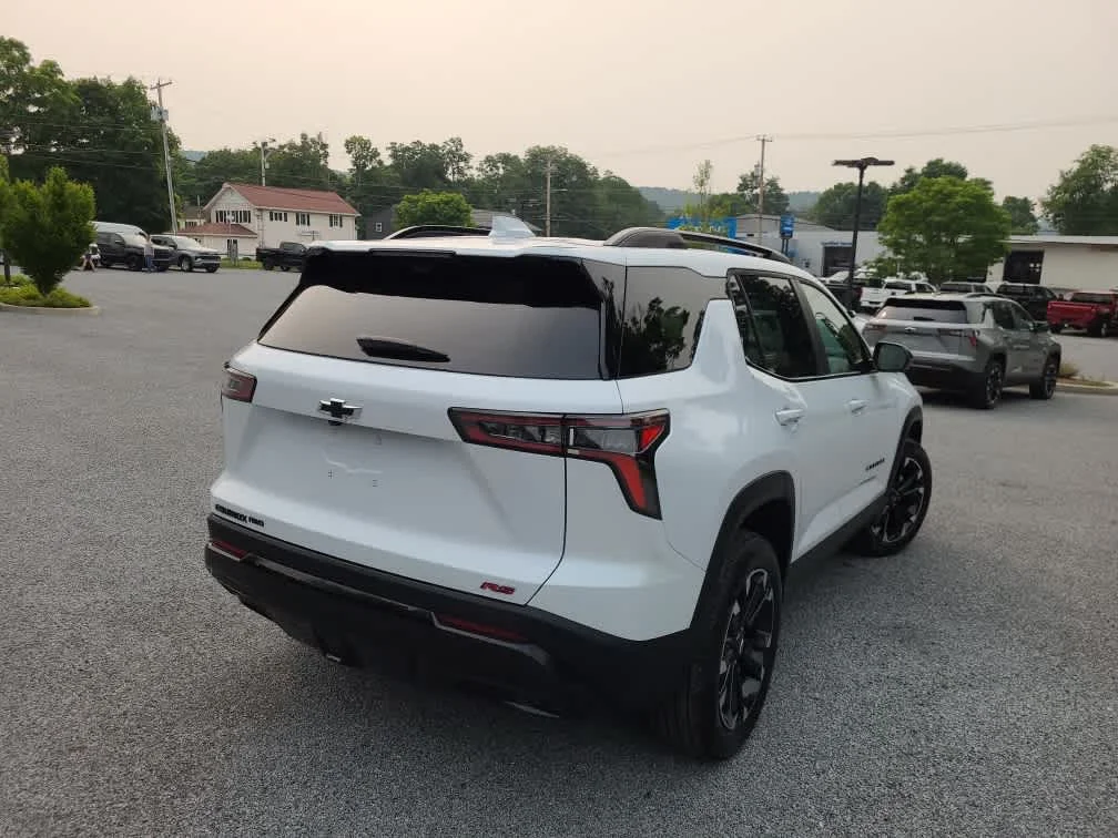 New 2027 Polar White Tricoat Chevrolet RS image 3