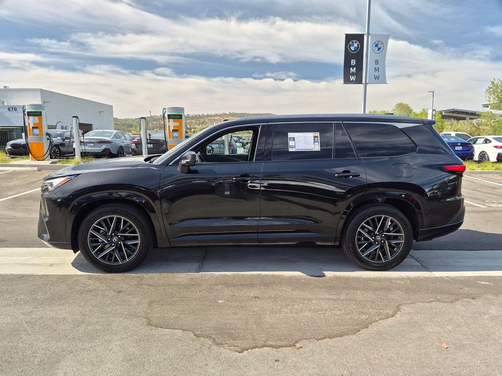 Used 2024  Lexus 350 Premium image 5