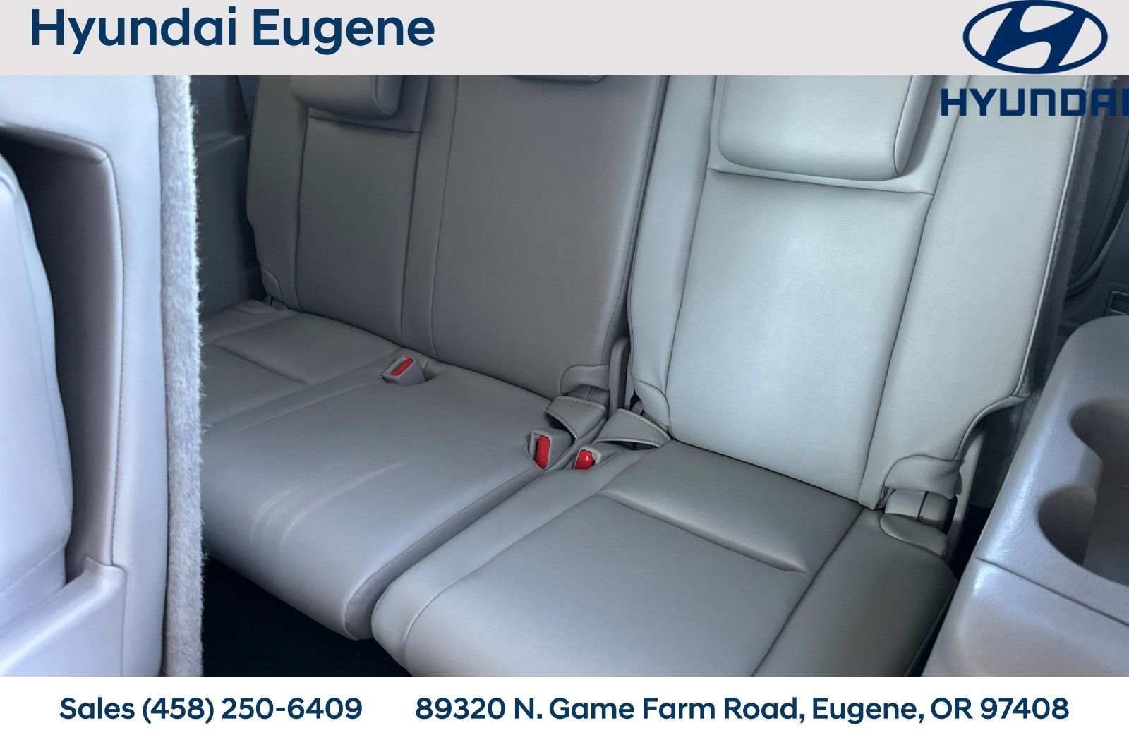 Used 2019 White Toyota XLE image 20
