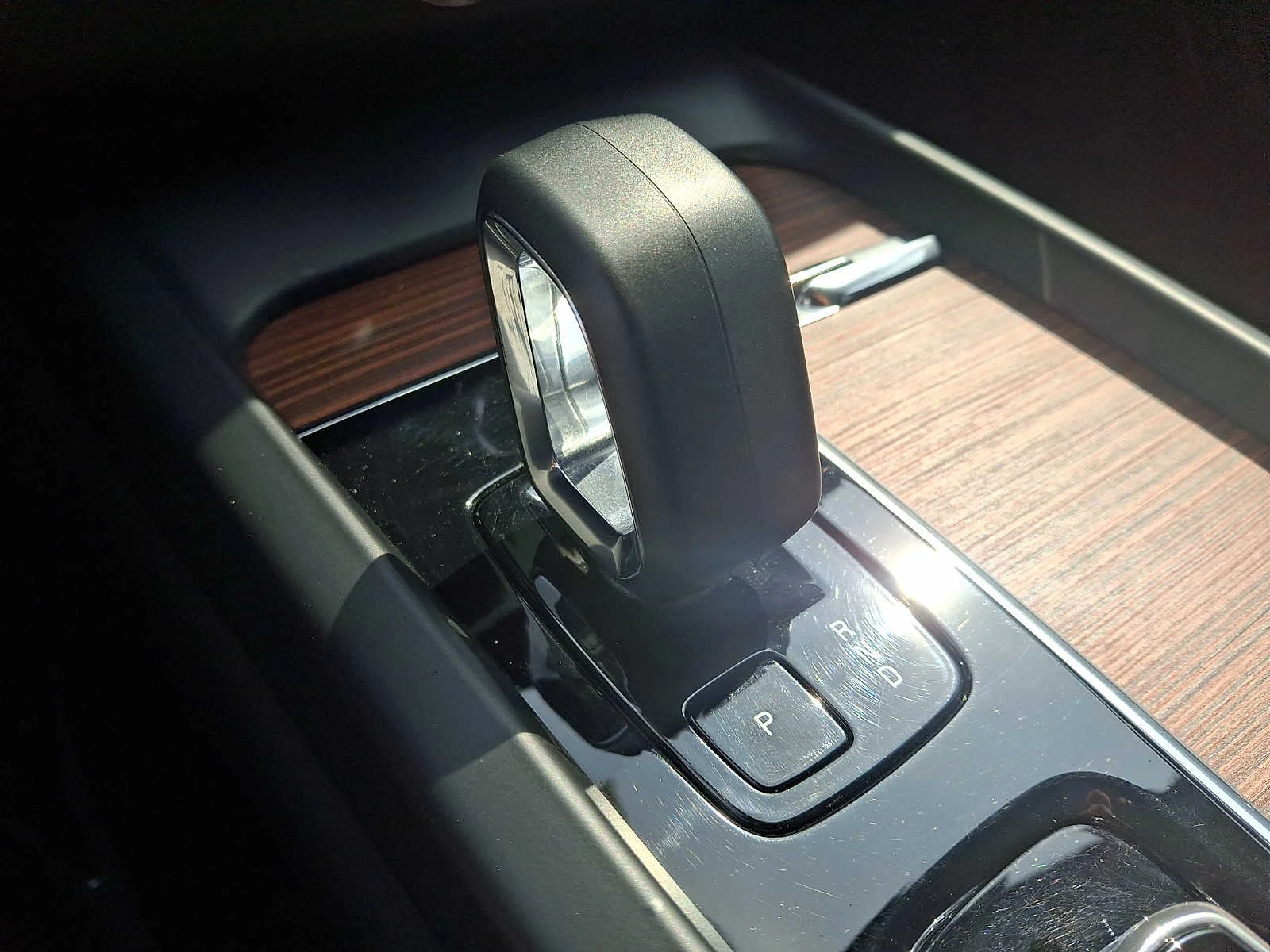 2023 Volvo XC60 Plus - Photo 15