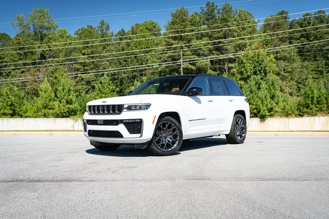 2027 Jeep Grand Cherokee Summit