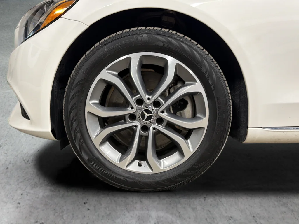 Used 2018 White Mercedes-Benz C 300 image 35