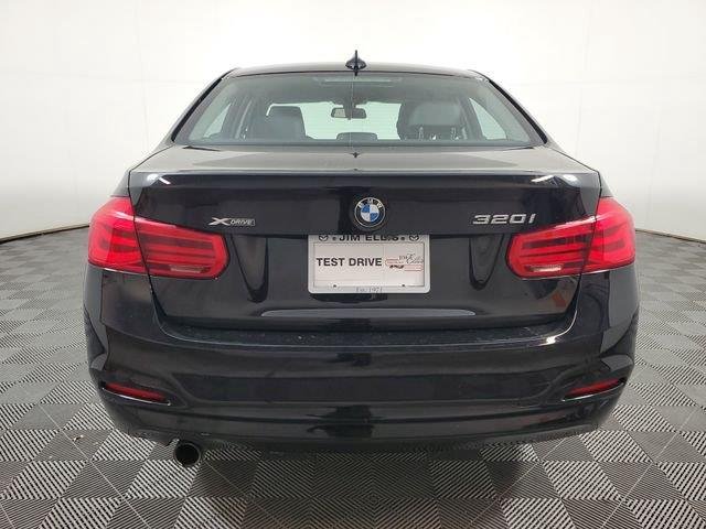 Used 2018 Jet Black BMW 320i xDrive image 5