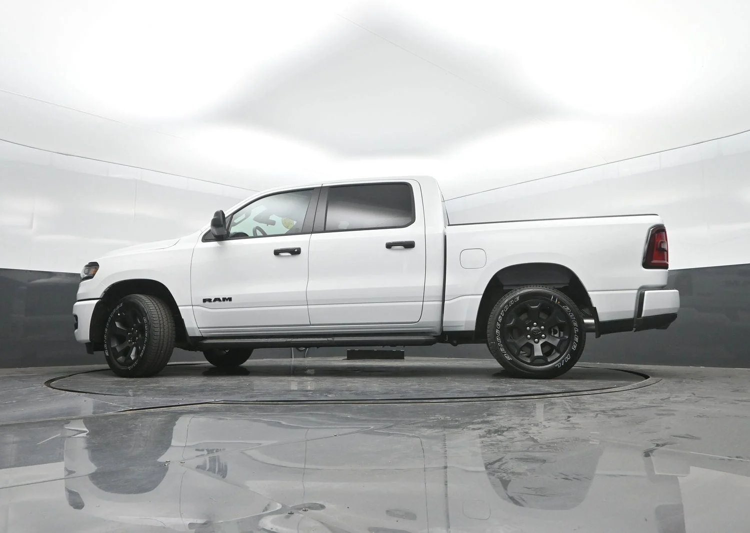New 2026 Bright White Clear-Coat Exterior Paint RAM Express image 29