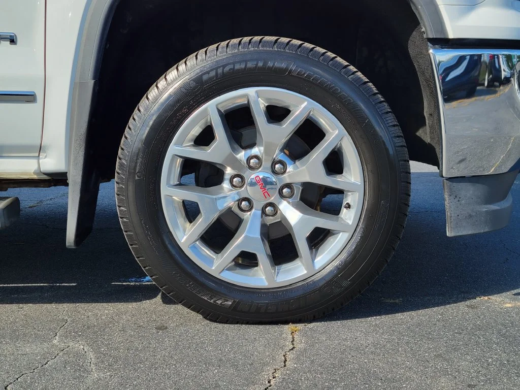 Used 2018 SUMMIT WHITE GMC SLT image 11