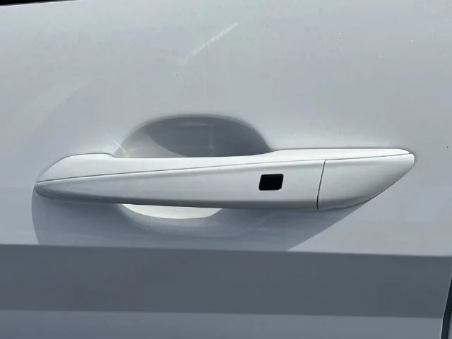 Used 2026 White Hyundai SEL Sport image 33