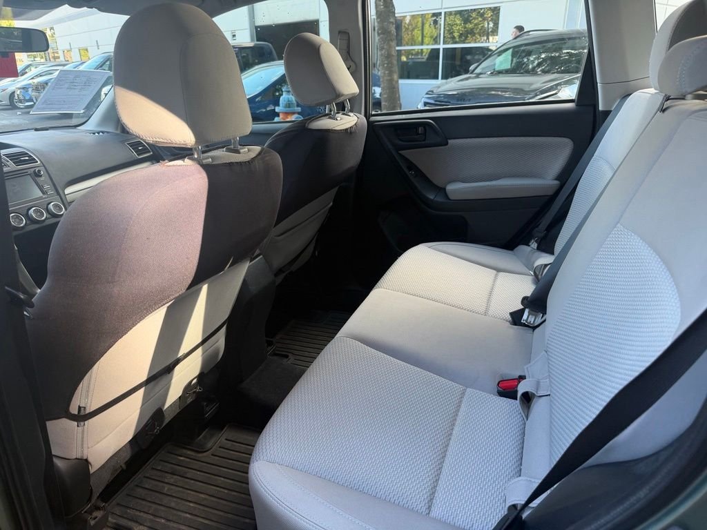 Used 2017 Jasmine Green Metallic Subaru 2.5i image 13