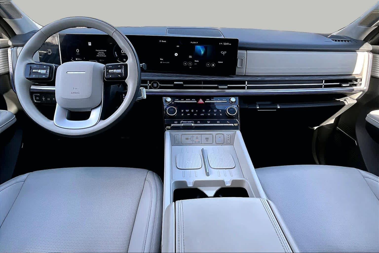 Used 2025 Hampton Gray Hyundai Calligraphy image 15