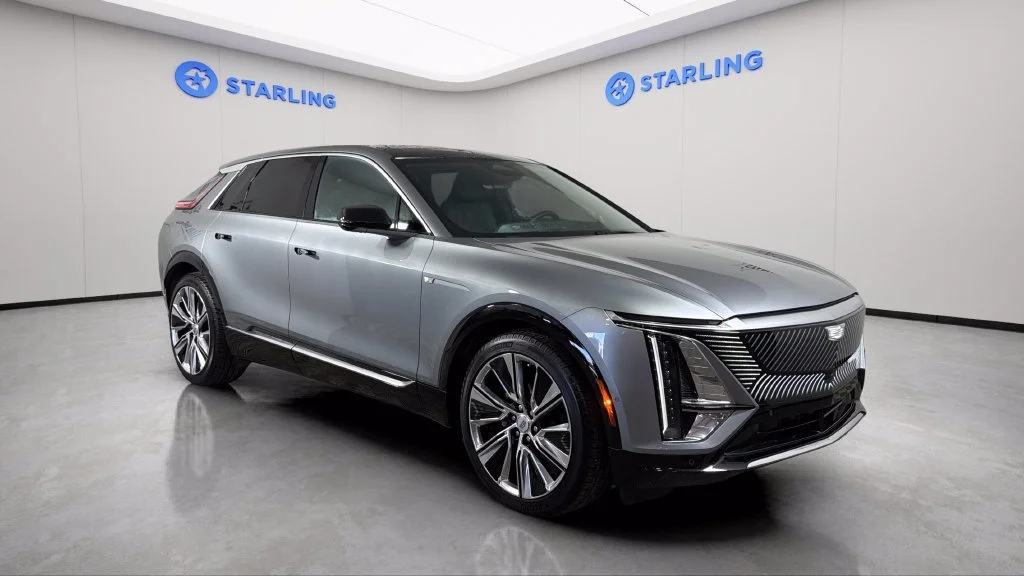 2025 Cadillac LYRIQ Luxury 3 - Photo 14