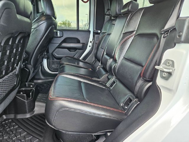 Used 2020 Bright White Clearcoat Jeep Rubicon image 28