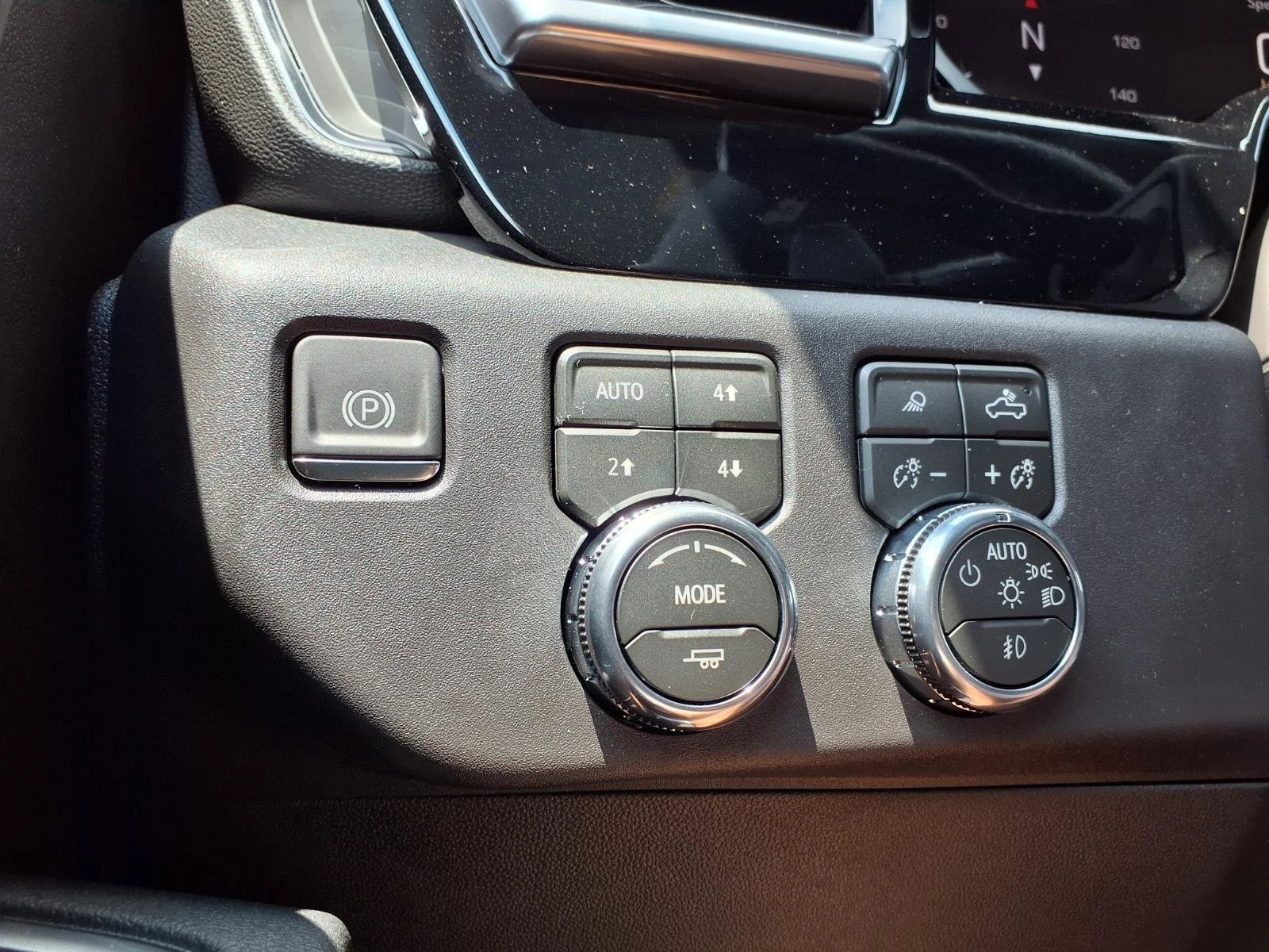 2026 GMC Sierra 1500 SLT - Photo 13