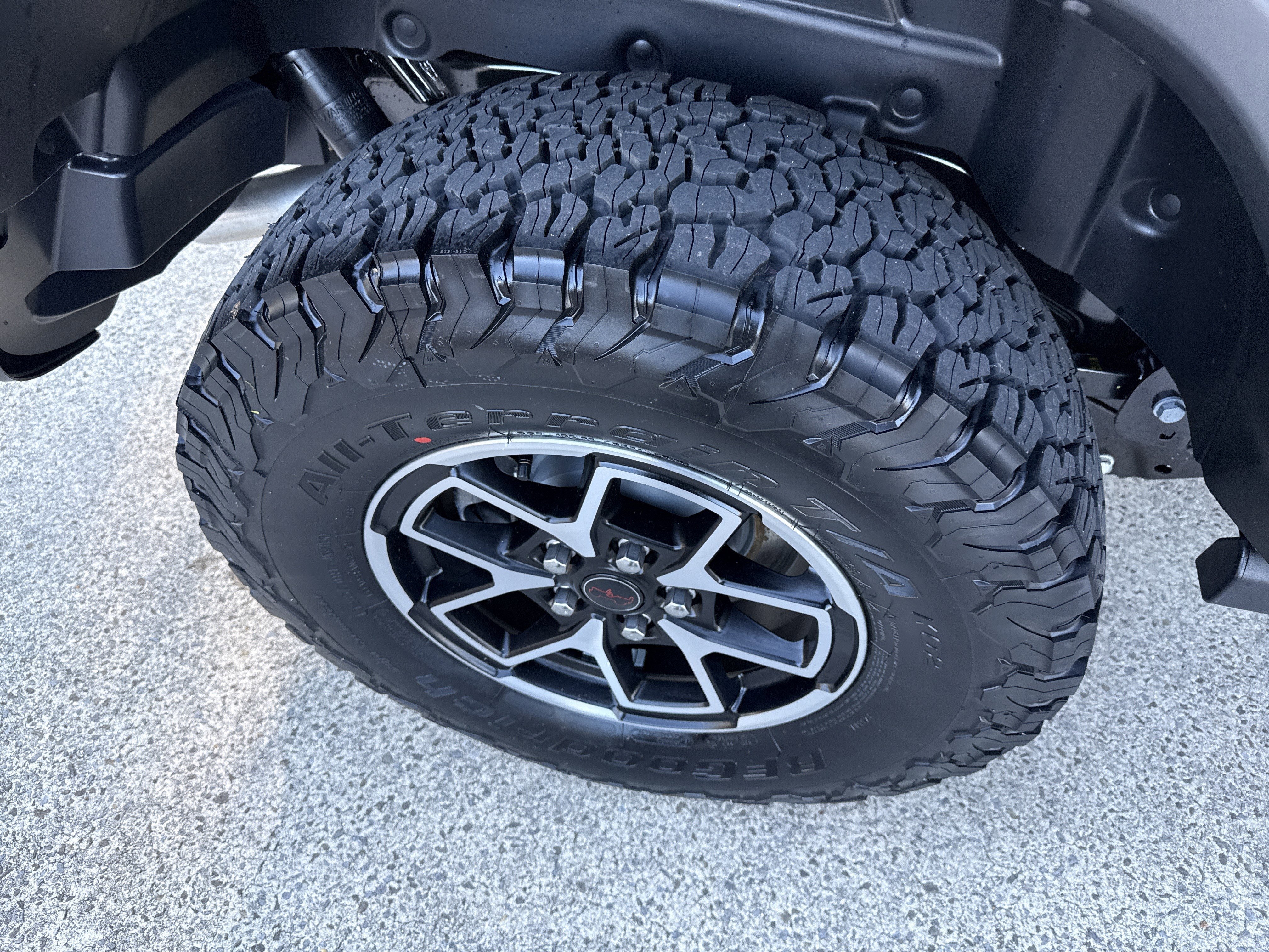 New 2026 Granite Crystal Metallic Clearcoat Jeep  image 20