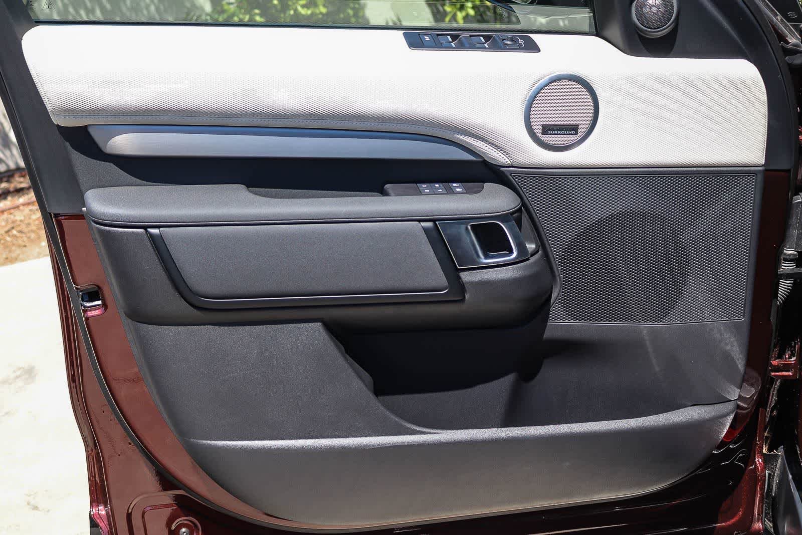 2026 Land Rover Discovery Gemini Edition - Photo 20