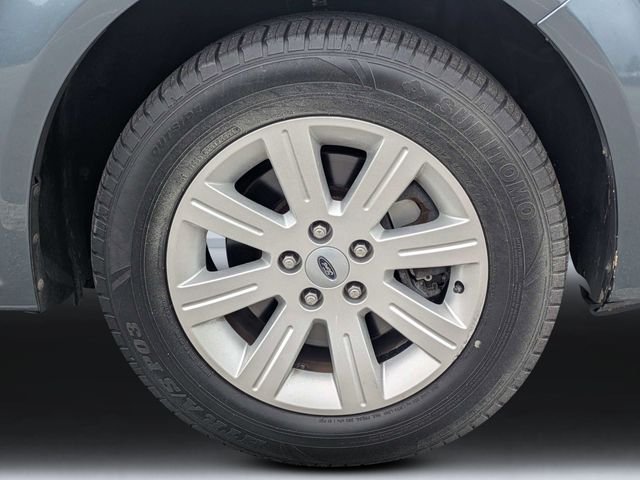Used 2010 White Ford SE image 11