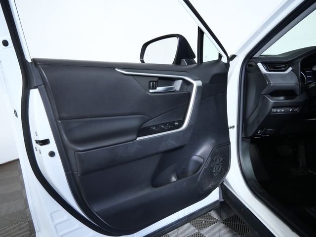 Certified Used 2022 White Toyota XLE image 16