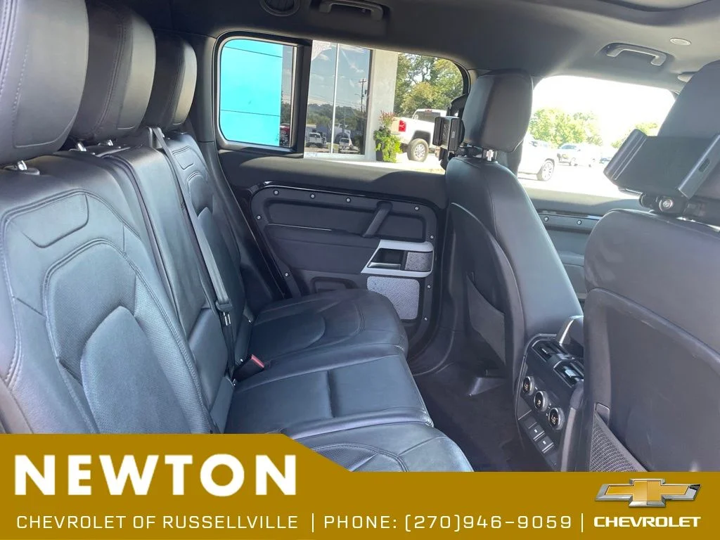 Used 2023 Black Land Rover SE image 29