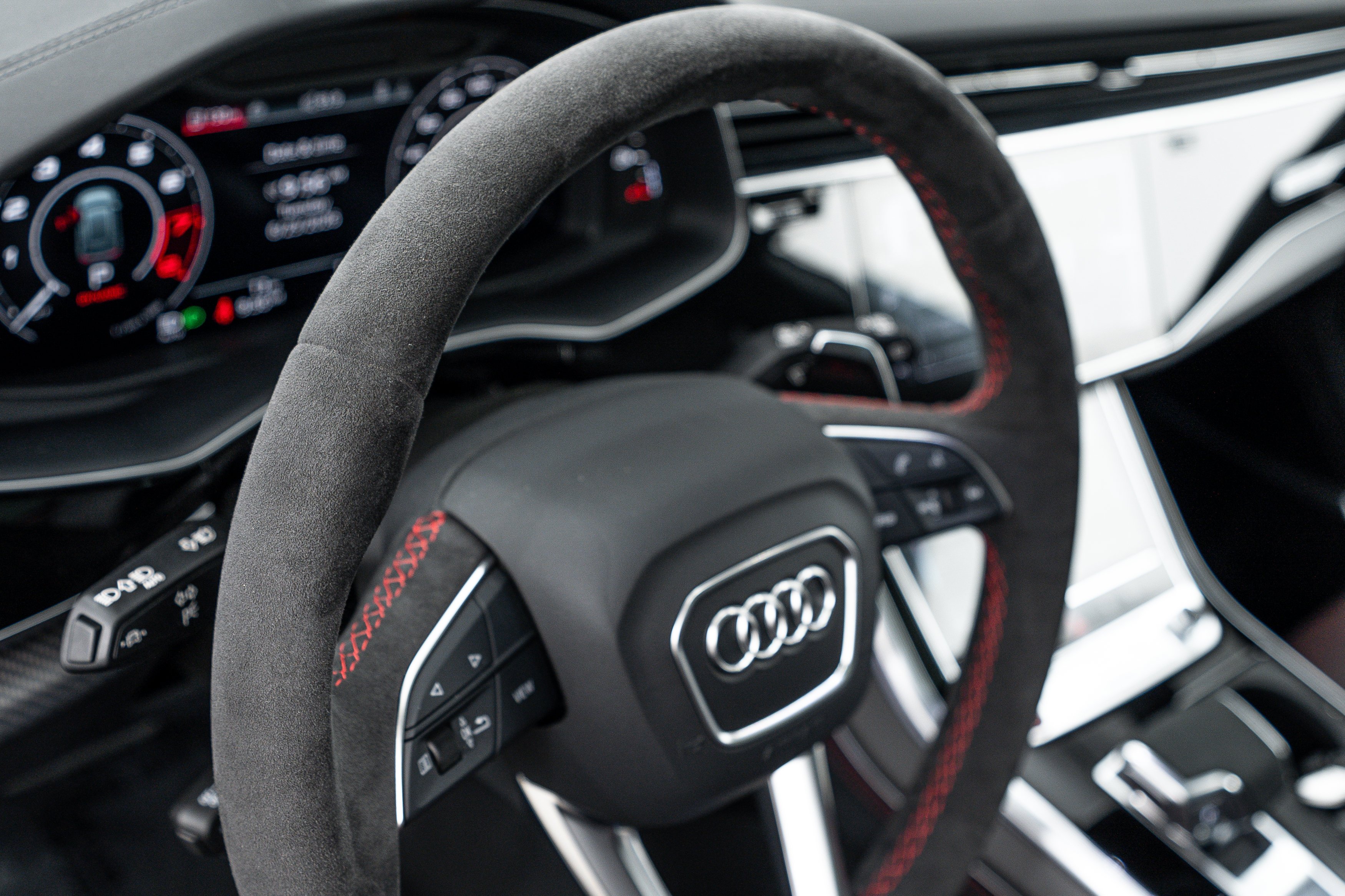 New 2026 Daytona Gray Audi performance image 12
