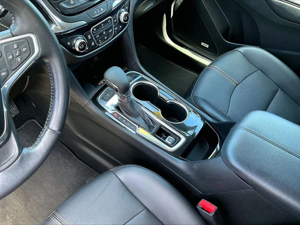 Used 2022 Gray Chevrolet Premier image 20