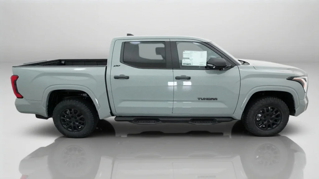 New 2026 Lunar Rock Toyota SR5 image 37