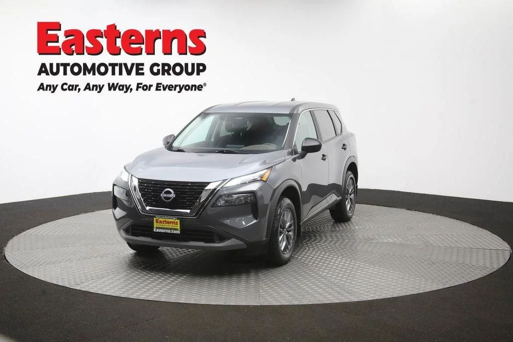 Used 2023 Gray Nissan S image 57