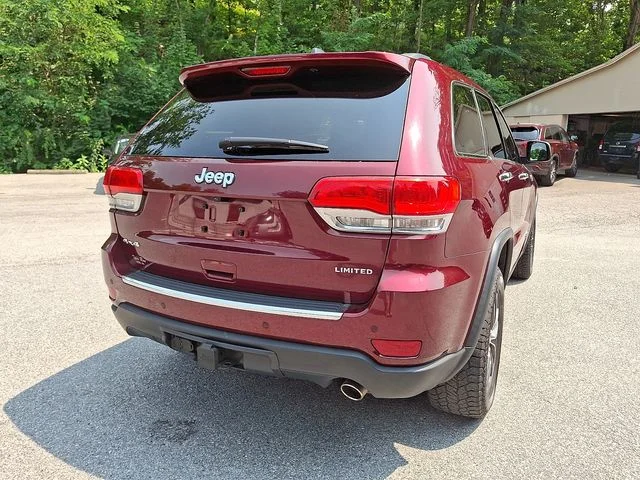 Used 2017 Red Jeep Limited image 11