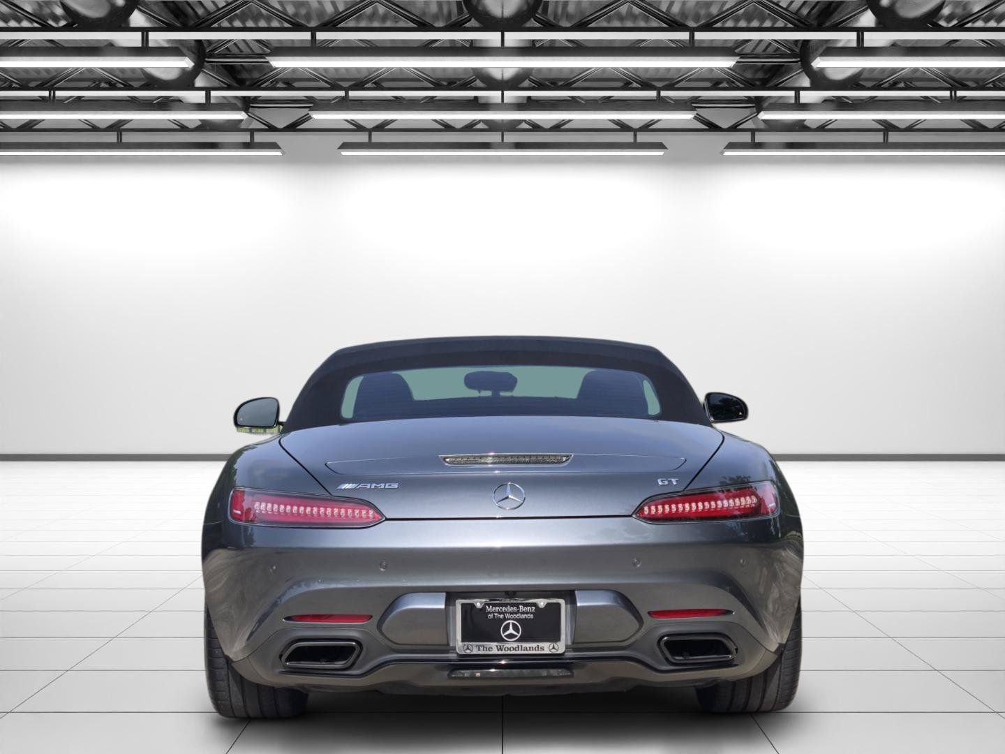 Used 2018 Selenite Gray Metallic Mercedes-Benz Base image 8