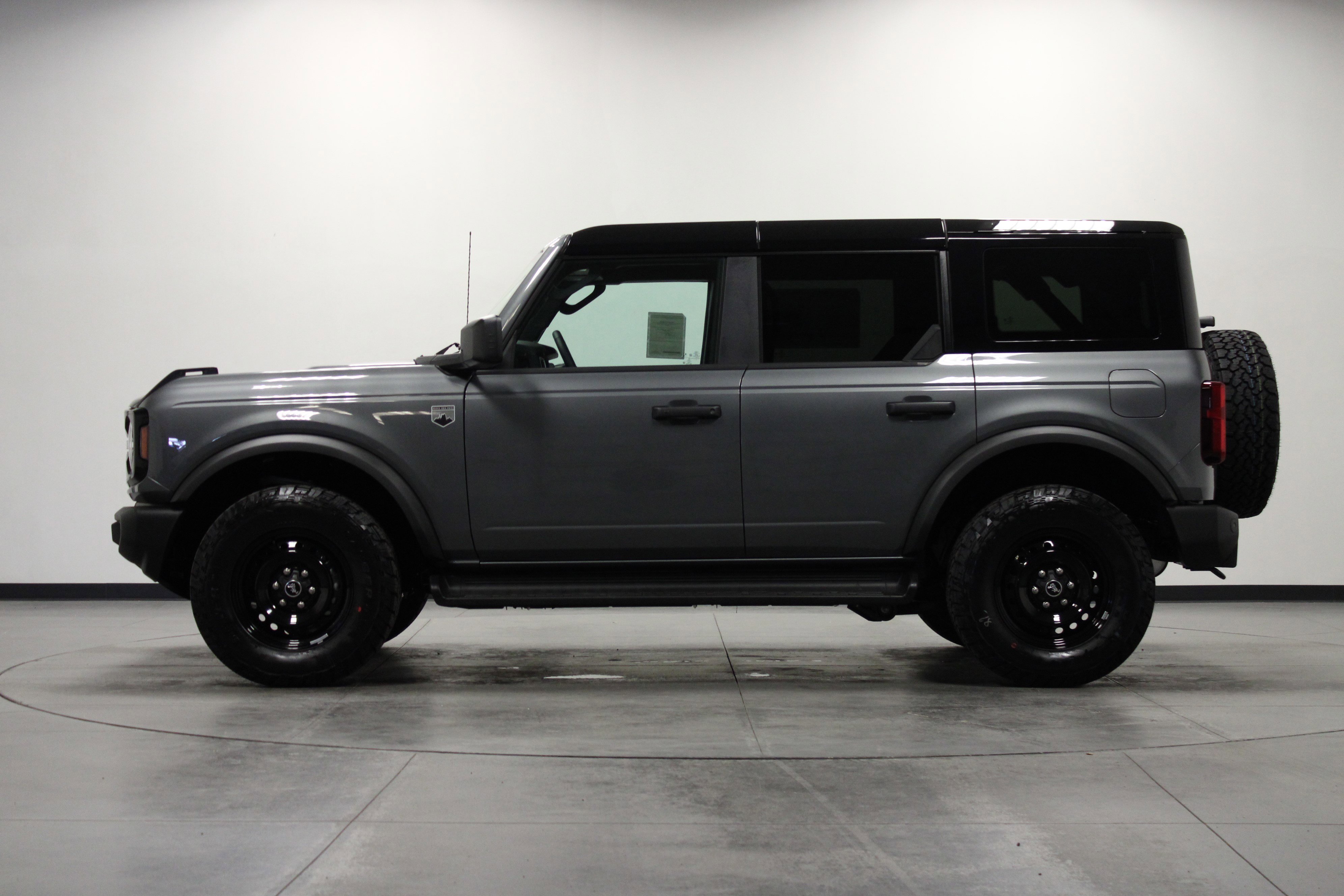 New 2026 Carbonized Gray Metallic Ford Big Bend image 7